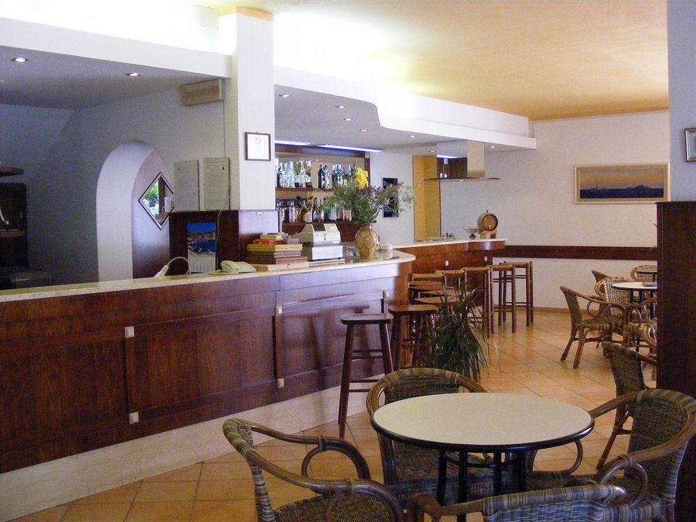La Feluca Hotel